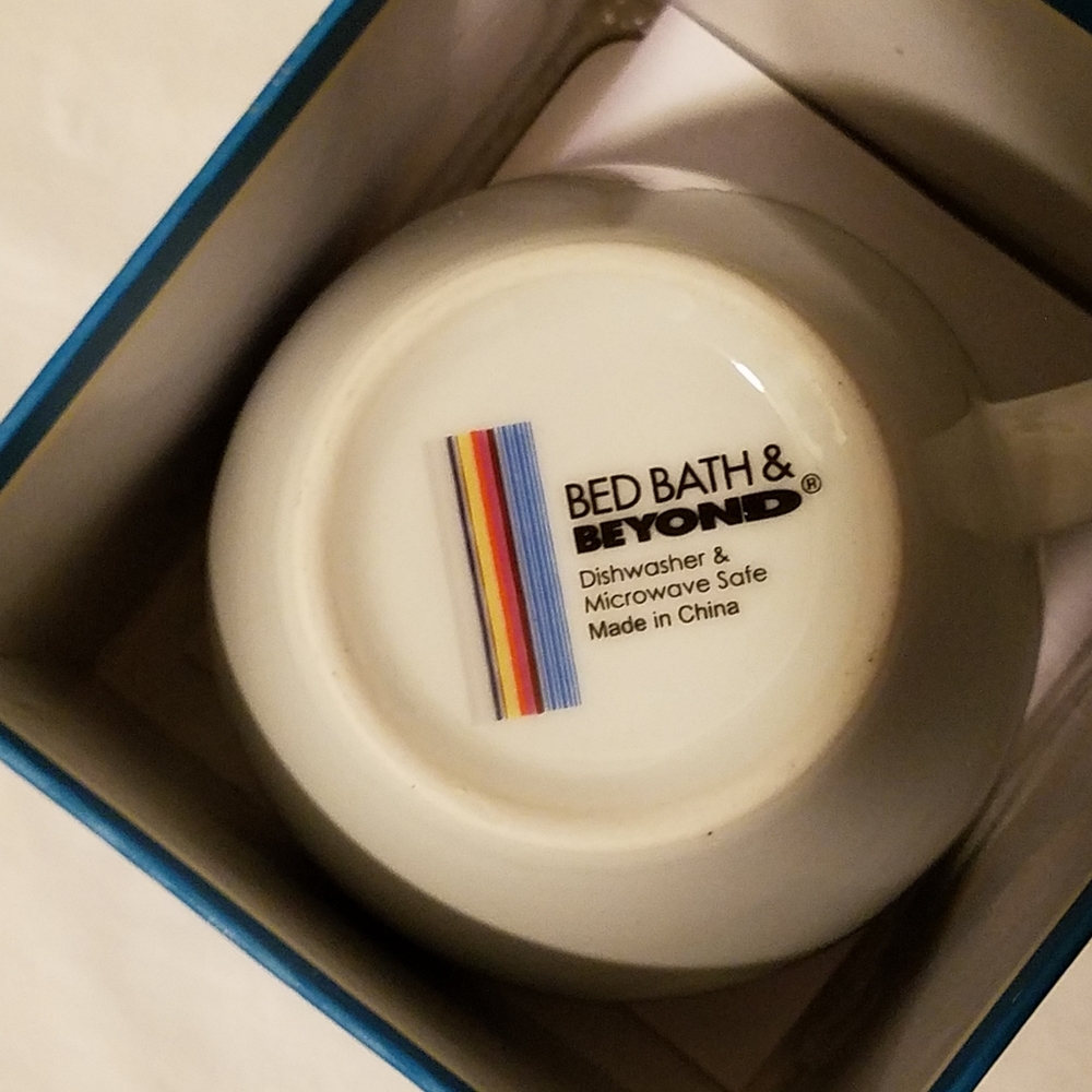 Bed, Bath & Beyond mug and coaster set - Picture 6 of 7